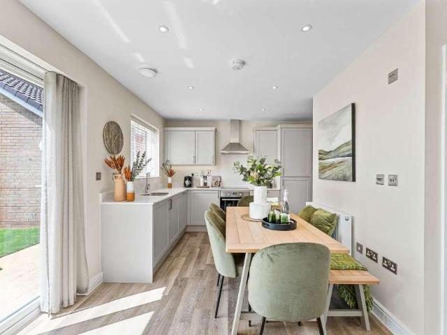 House for sale in Tile Hill, West Midlands