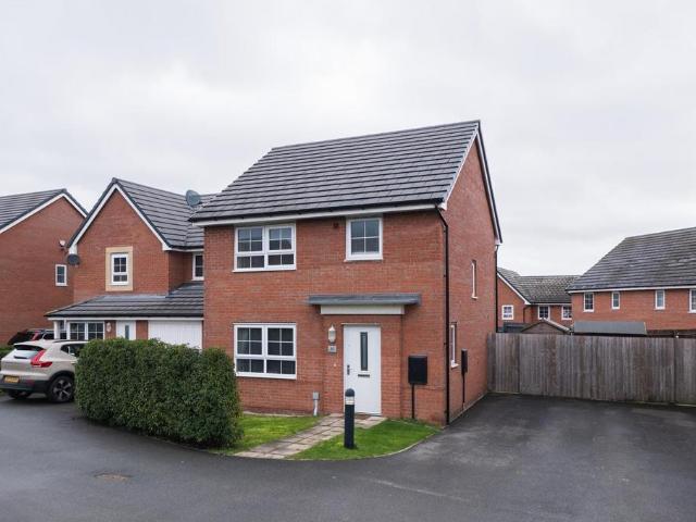 House for sale in Glebe Green, Winsford