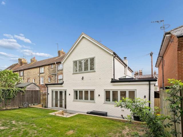 House for sale in Berrick Salome, Oxfordshire