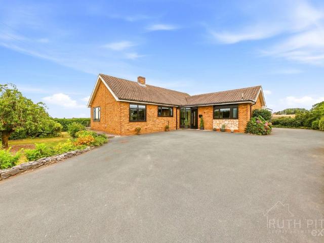House for sale in West Yorkshire