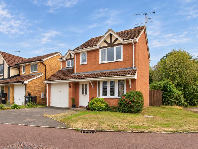 House for sale in Finchampstead