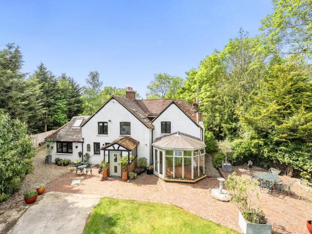 House for sale in Midway, Kent