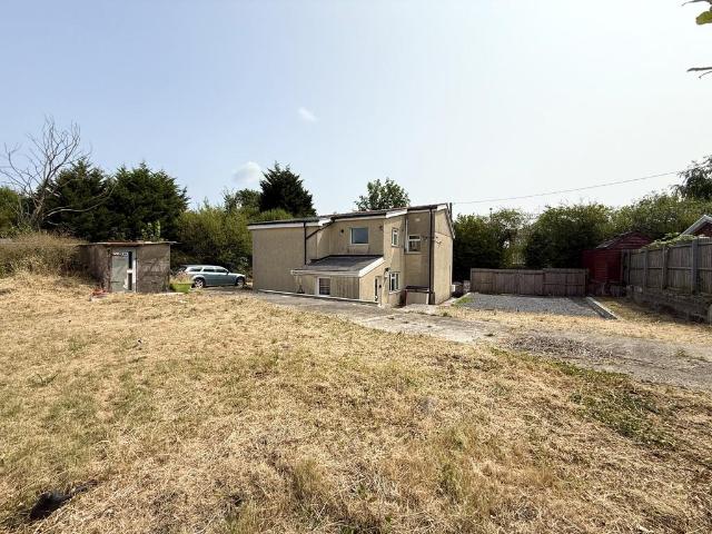 House for sale in Hirwaun