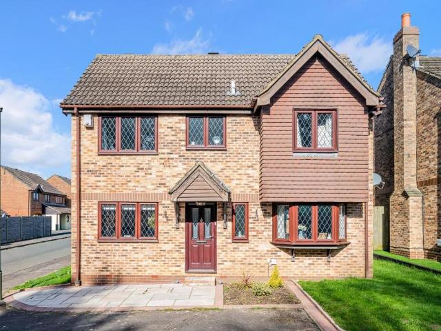 House for sale in Red Hill, Surrey