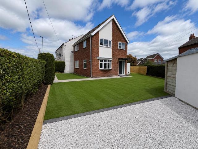 House for sale in Little Mountain, Wales