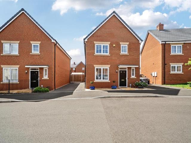 House for sale in Ramblers Gate, Malvern Hills