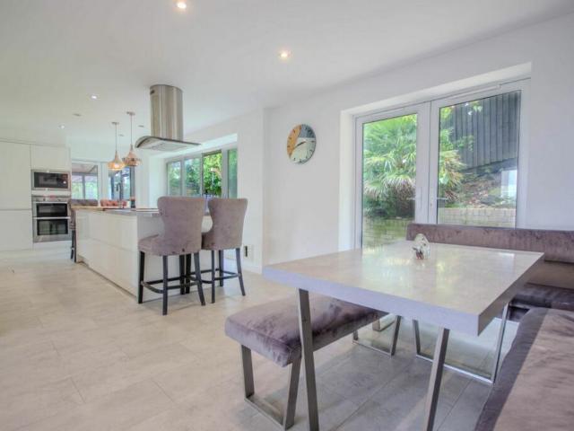 House for sale in Lawrence Hill, Wales
