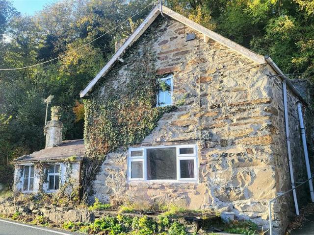 House for sale in Wales