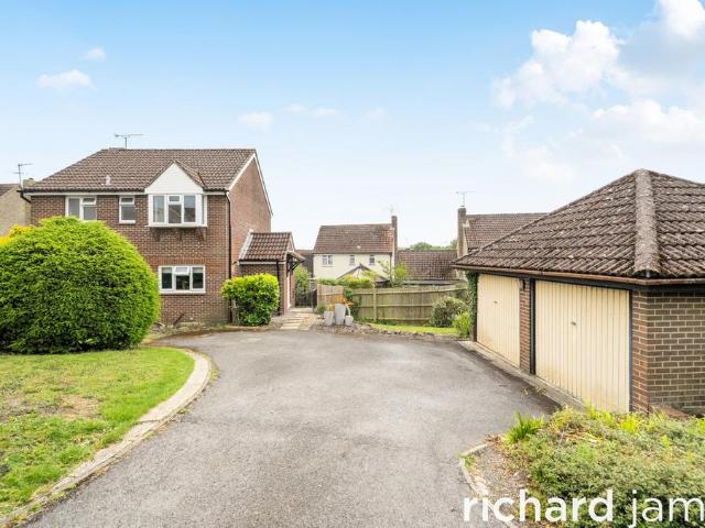 House for sale in Woodshaw, Royal Wootton Bassett