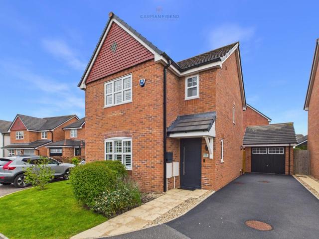 House for sale in Huntington, Cheshire
