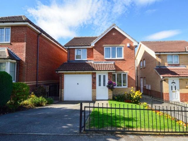 House for sale in Clifton, South Yorkshire