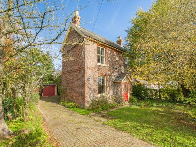 House for sale in Barcombe, Iford