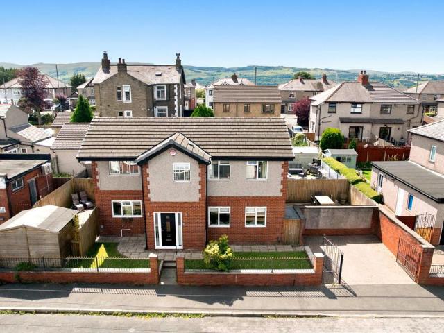 House for sale in Worsthorne, Burnley