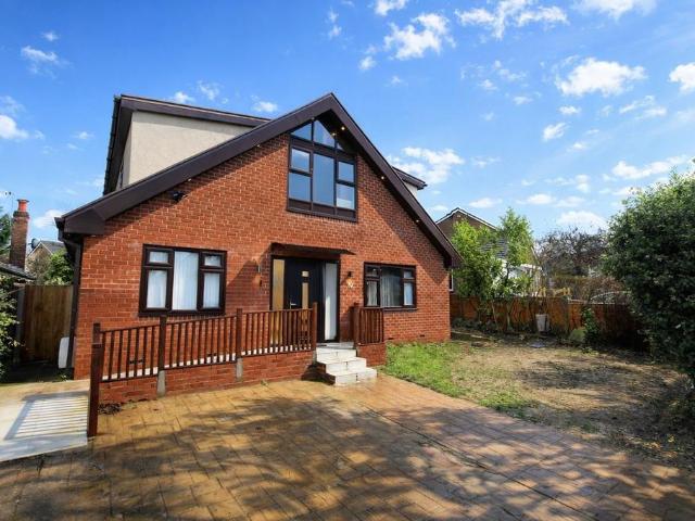 House for sale in Cheadle, Greater Manchester