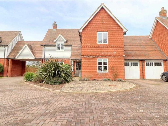 House for sale in Weeley, Dale Hill