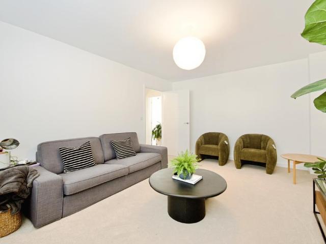 House for sale in Goffs Oak, Broxbourne
