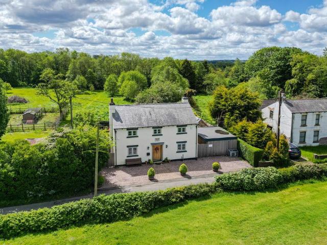 House for sale in Andertons Mill, Lancashire
