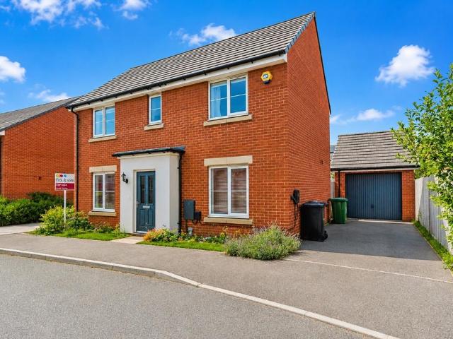 House for sale in Old Netley, Helford