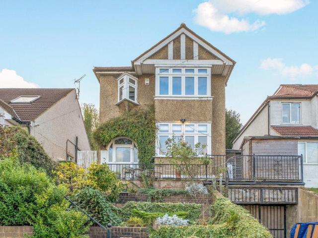 House for sale in London Borough of Croydon, Greater London