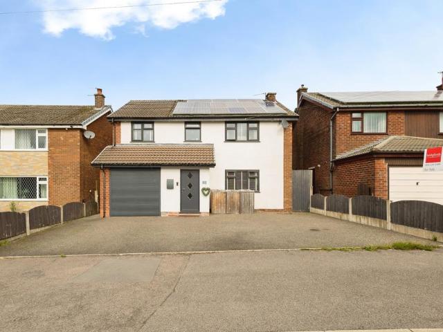House for sale in Hurst Cross, Greenheys