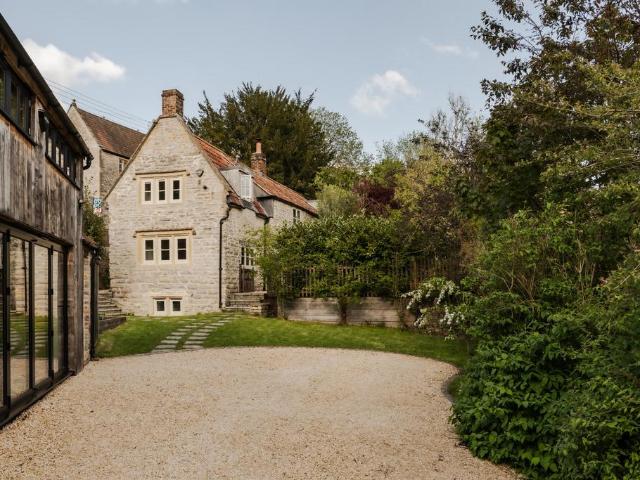 House for sale in Pilton
