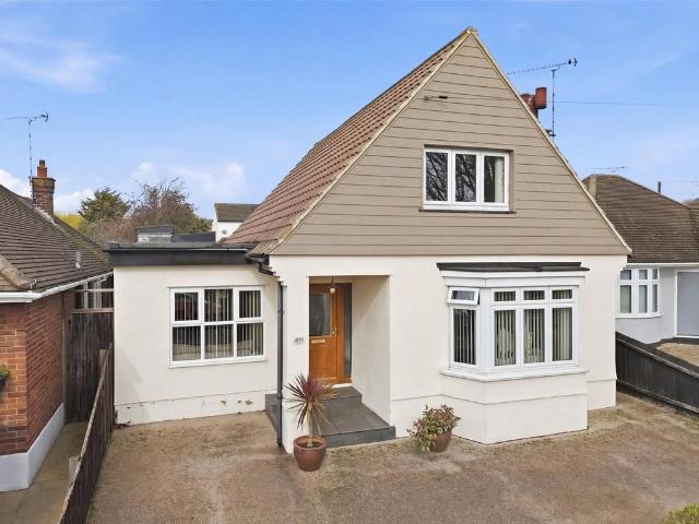 House for sale in Alton Barnes, Essex