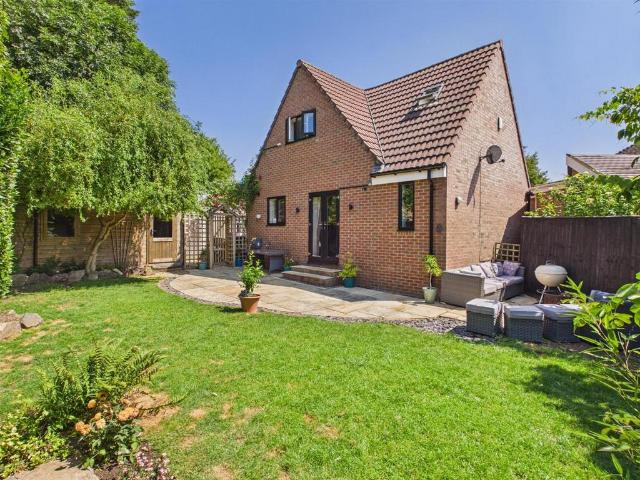 House for sale in Gloucester, Gloucestershire