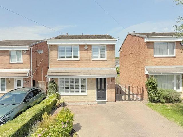 House for sale in Calverley, West Yorkshire