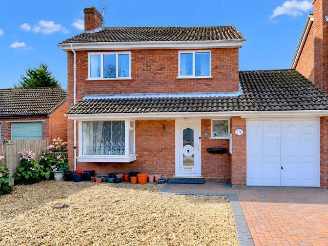House for sale in Alconbury, Huntingdonshire