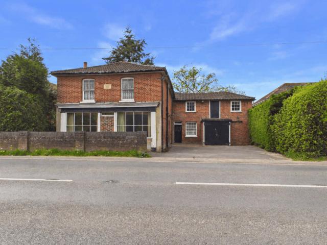 House for sale in Horton Heath, Helford