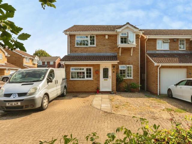 House for sale in Cadbury Heath, South Gloucestershire