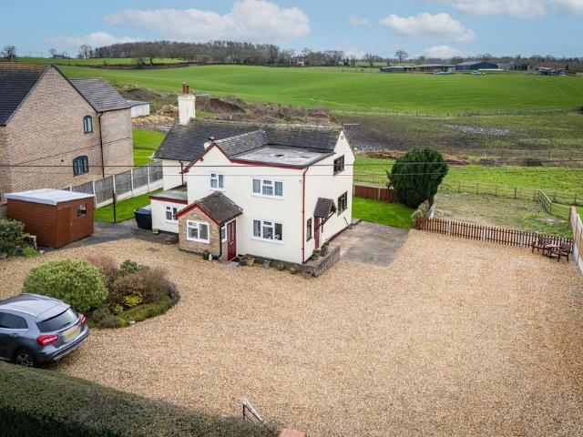 House for sale in Woodseaves, Stafford