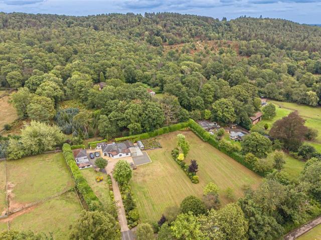 House for sale in Wolverley and Cookley, Wyre Forest