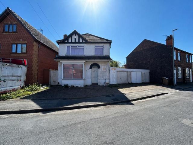 House for sale in Willenhall, Walsall