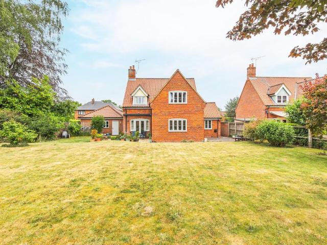 House for sale in East Tuddenham, Norfolk
