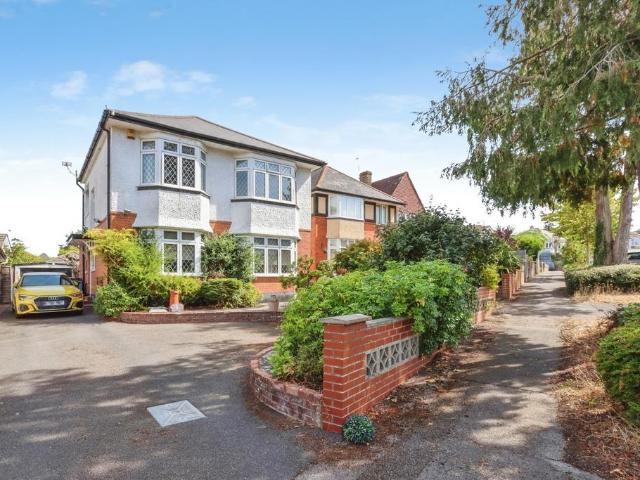 House for sale in Kinson, Bournemouth