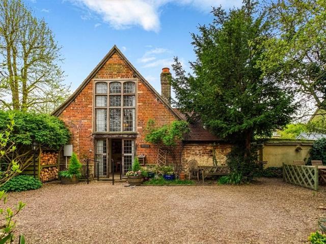 House for sale in Haddenham, Buckinghamshire