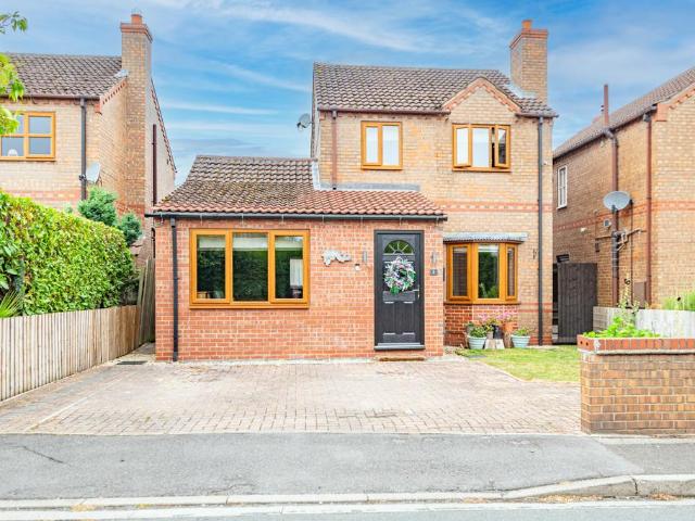 House for sale in Hemingbrough, North Yorkshire
