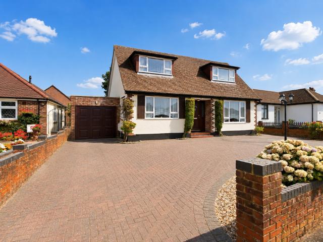 House for sale in Caddington, Bedfordshire