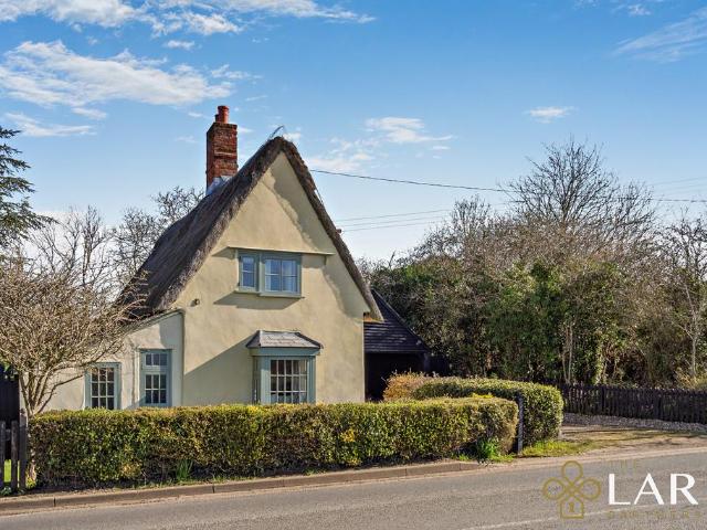 House for sale in Chelmondiston, Suffolk