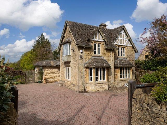 House for sale in Fossebridge, Gloucestershire