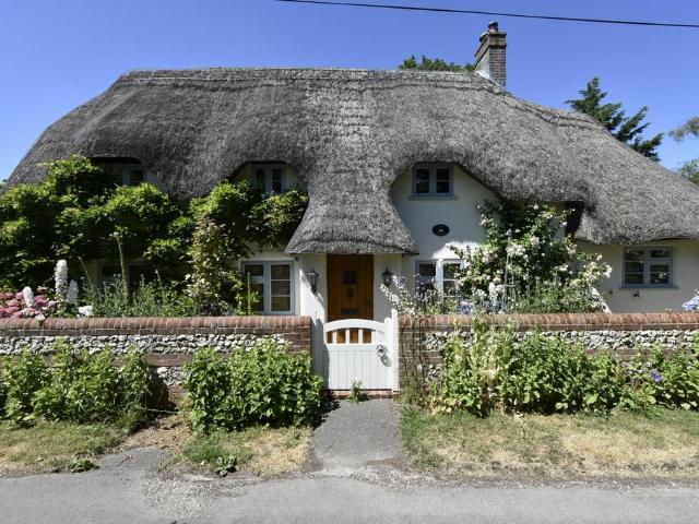 House for sale in Tarrant Monkton, East Dorset