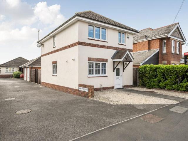 House for sale in Talbot Village, Bournemouth