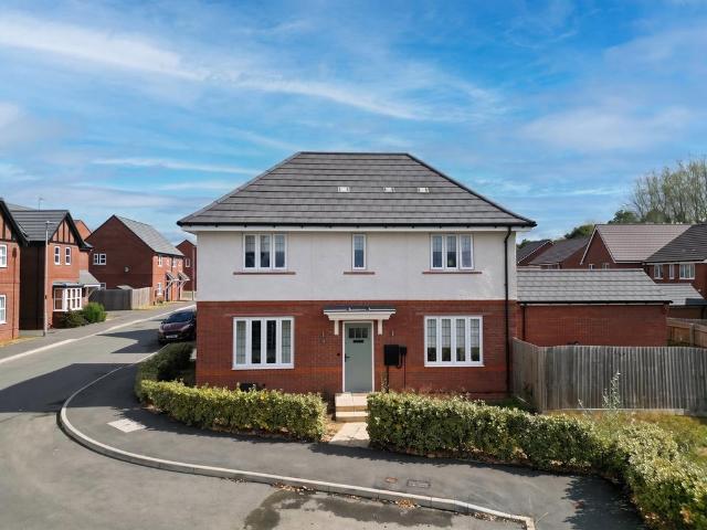 House for sale in Oadby, Leicestershire