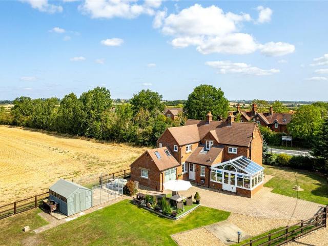 House for sale in Weedon Hill, Weedon