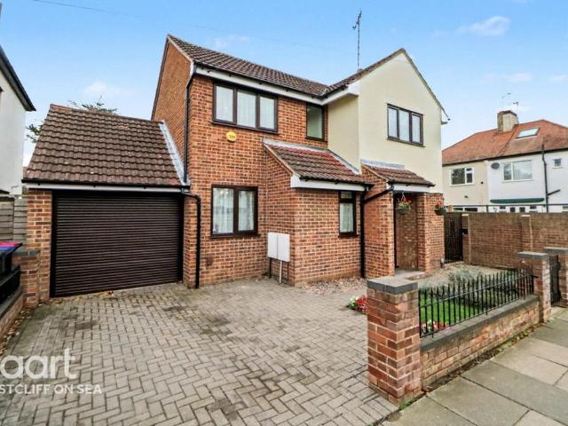 House for sale in Southchurch, Alton Barnes