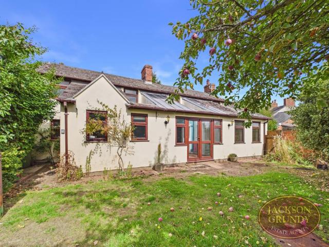 House for sale in Nether Heyford, Northamptonshire