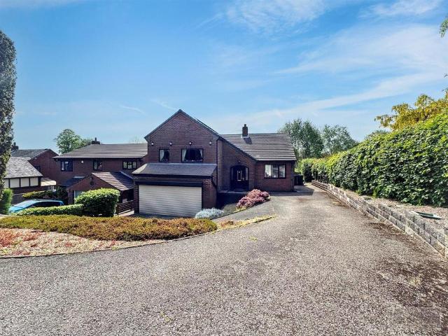 House for sale in Kingsley Moor, Staffordshire