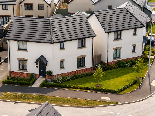 House for sale in Newcastle Higher, Aberkenfig