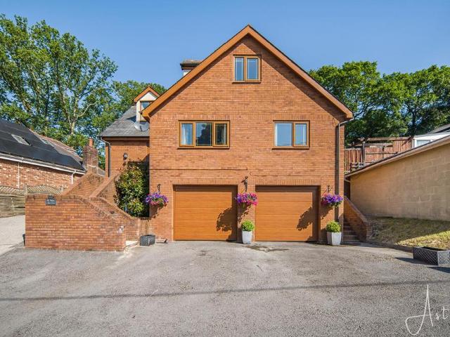 House for sale in Coedffranc, Skewen